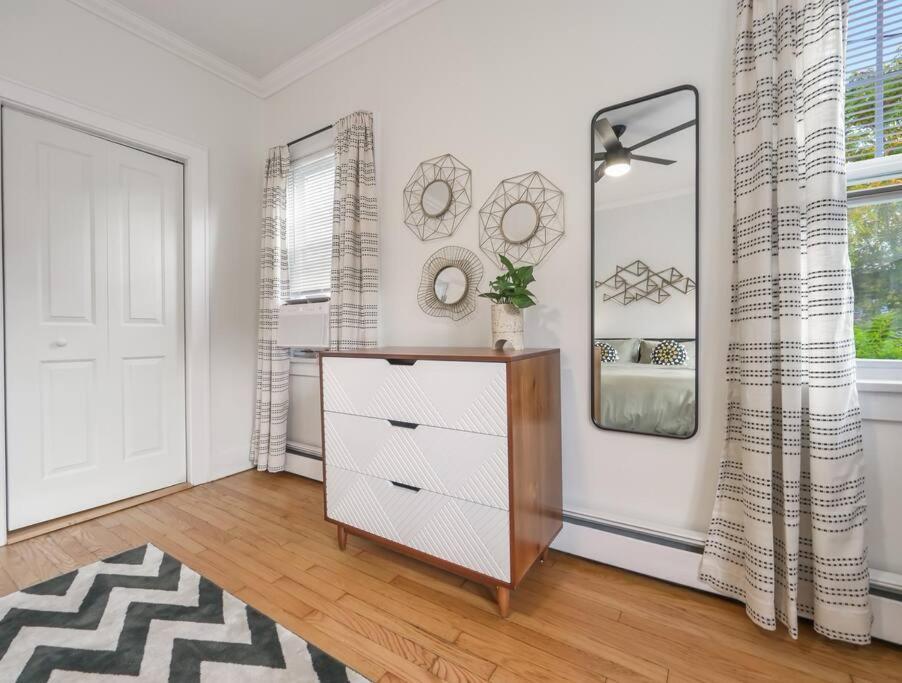 Midcentury Mod Suite, Hudson River/Mt Beacon Views 뉴버그 외부 사진