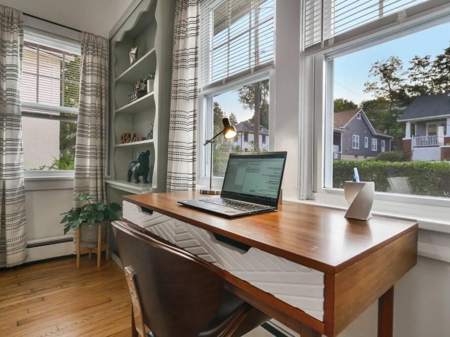 Midcentury Mod Suite, Hudson River/Mt Beacon Views 뉴버그 외부 사진